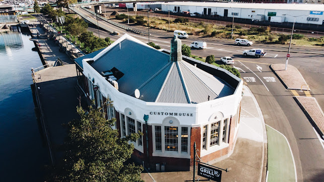 Harbourside Grill - Hospitality and gastronomy