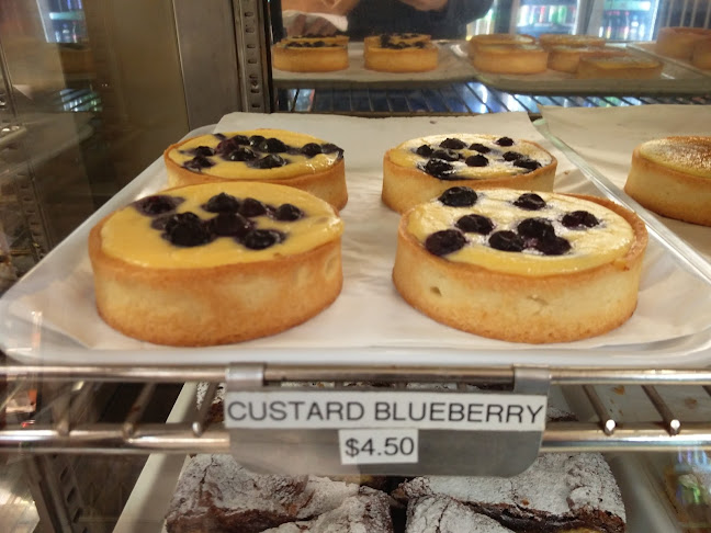 Hollywood Bakery & Cafe