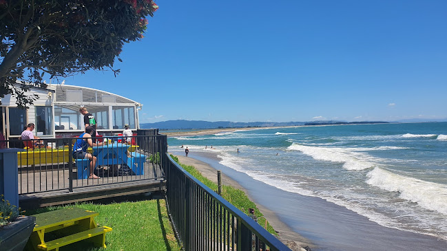 Comentarii opinii despre Maketu Beachside Cafe & Restaurant