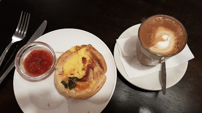 Opinii despre Miss Fortune’s în Lower Hutt - Hospitality and gastronomy