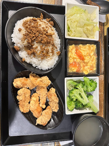 Reviews of Neighbours' Cafe 芳鄰小館 in Auckland - Hospitality and gastronomy