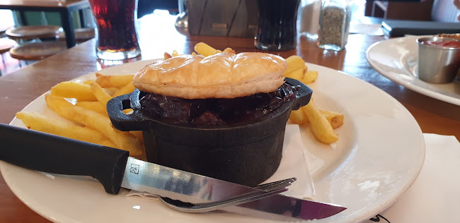 Comentarii opinii despre Joe's Garage