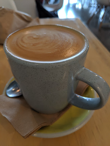 Comentarii opinii despre The General Café