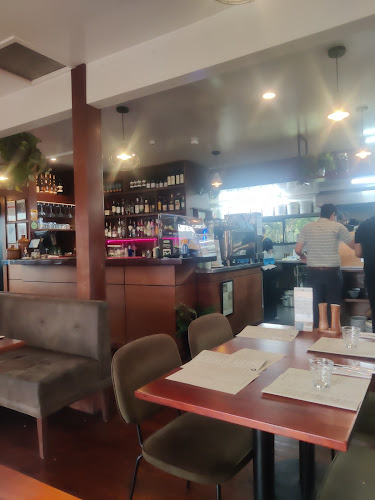 Opinii despre The Olive Kitchen and Bar, Titirangi în Auckland - Hospitality and gastronomy