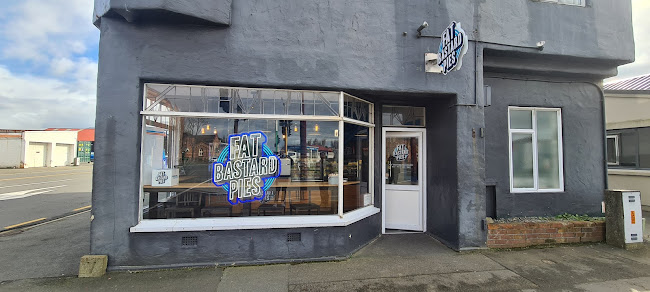 Fat Bastard Pies - Hospitality and gastronomy