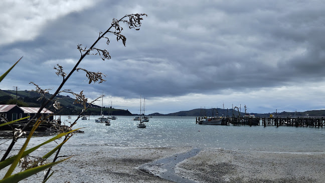 Careys Bay Historic Hotel