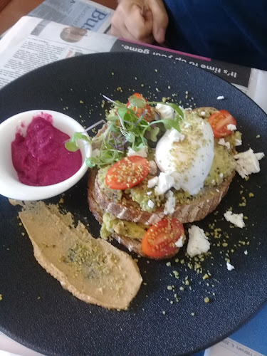 Comentarii opinii despre Woodside Cafe