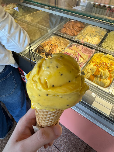 Comments and reviews of Island Gelato Co. CBD Ferry Terminal