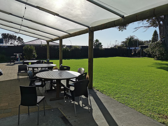 Opinii despre Butlers Reef Restaurant, Bar and Function Venue în Ōakura - Hospitality and gastronomy