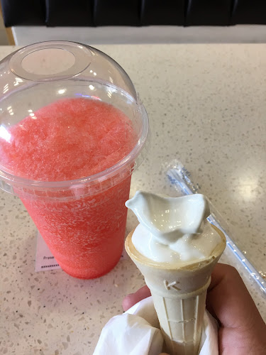 Burger King Queenstown - Hospitality and gastronomy