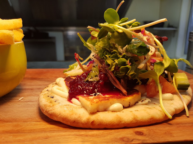 Opinii despre Upside Down Eatery în Hāwera - Hospitality and gastronomy