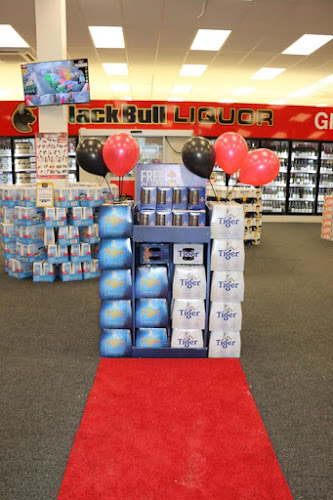 Black Bull Liquor Gisborne - Hospitality and gastronomy