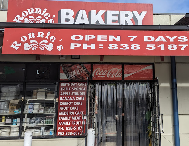 Ronnie's Bakery - Hospitality and gastronomy