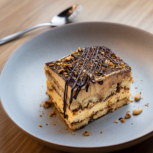 21 Days Bar & Brasserie