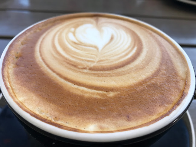 Beach Cafe Maraetai - Hospitality and gastronomy