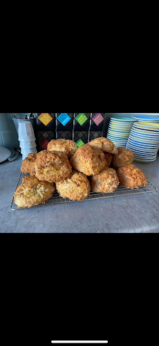 Comentarii opinii despre Four Doors Down Cafe