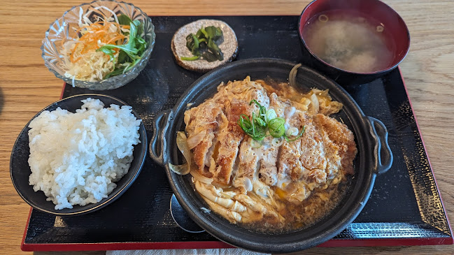 Tomi Japanese Restaurant Phone number