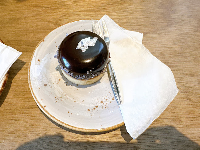 La Cloche Terrace | Wellington French Café & Catering Open Times