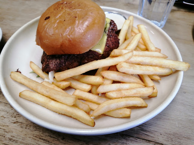 Okere Falls Store + Craft Beer Garden - Hospitality and gastronomy