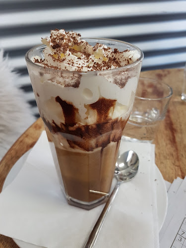 Opinii despre Addiction Cafe Eketahuna în Eketāhuna - Hospitality and gastronomy