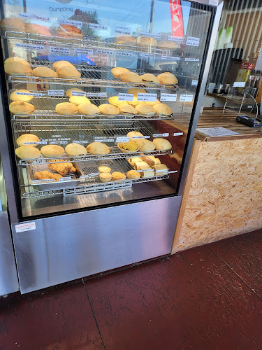 68 Whites Line East, Waiwhetu, Lower Hutt 5010, New Zealand