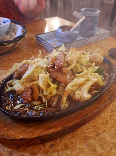 New Zealand, Dunedin, Central Dunedin, George St, NZ邮政编码: 9016