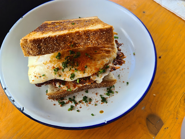 Reviews of Young George in Mt. Albert - Hospitality and gastronomy