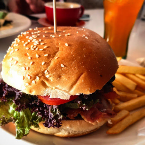 Route 6 Cafe and Bar - Hospitality and gastronomy