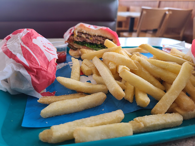 Wendy's Hamburgers - Hospitality and gastronomy