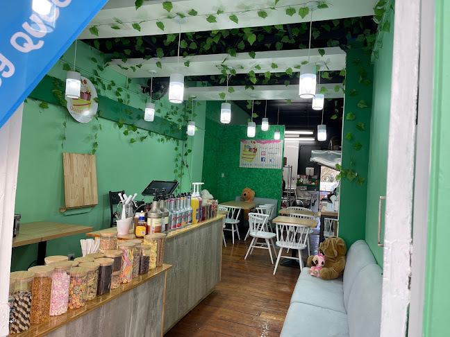 Queen Rolls Ice Cream Rolls