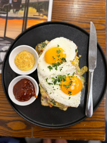 Relish For Food - Hospitality and gastronomy