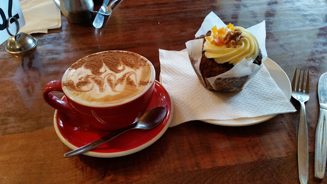 The Broadway Tearooms & Bakery Open Times