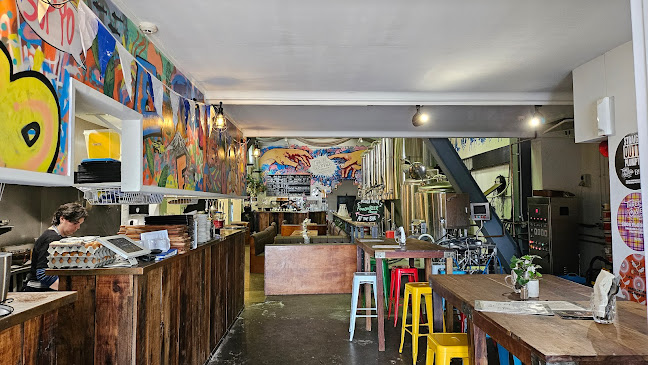 Comentarii opinii despre Three Sisters Brewery Ltd