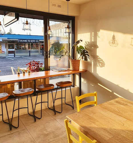 November Cafe Mairangi Bay - Auckland