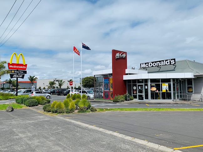 McDonald's Akoranga Drive
