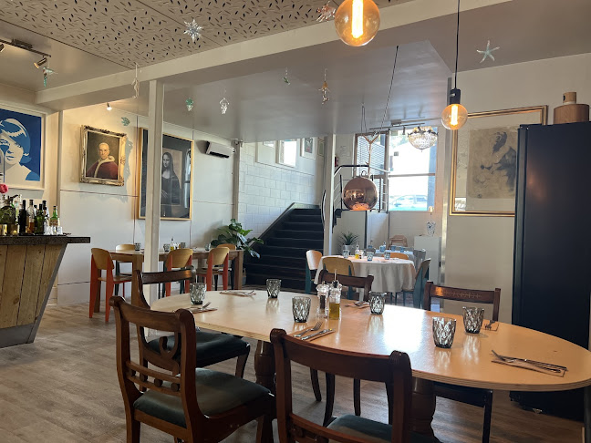 10 Seaview Road, Paraparaumu Beach, Paraparaumu 5032, New Zealand