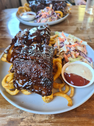 The Middle Restaurant and Bar Waiheke Island - Hospitality and gastronomy