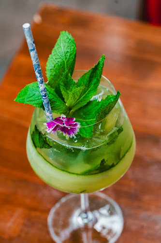 Momentos By The Lake Restaurant