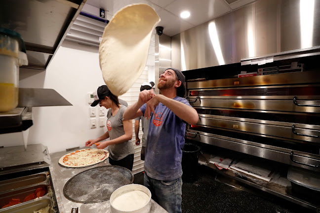 Sal's Authentic New York Pizza - Richmond - Richmond