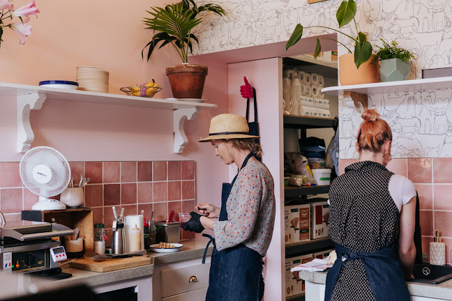 Utopia Ice City - Hospitality and gastronomy