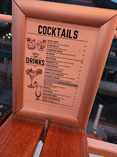 Comentarii opinii despre Perky's - Floating Bar Queenstown