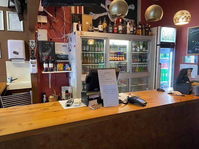 Mo's Sports Bar - Hospitality and gastronomy