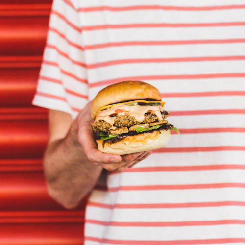 Wise Boys Burgers Downtown Phone number