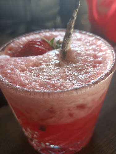 The Jolly Pub & Kitchen Kapiti - Hospitality and gastronomy