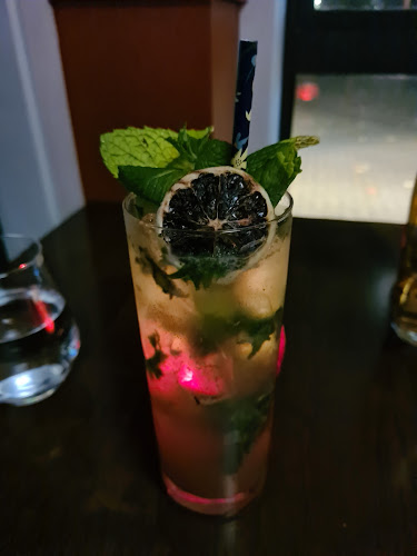 Comentarii opinii despre Momentos By The Lake Restaurant