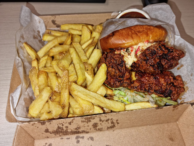 Reviews of Comes First Diner in Dunedin - Hospitality and gastronomy