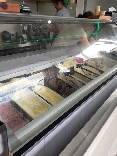 Opinii despre Rush Munro's Ice Creamery în Hastings - Hospitality and gastronomy