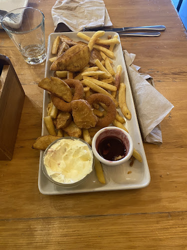 Comentarii opinii despre Stumpers Bar & Cafe