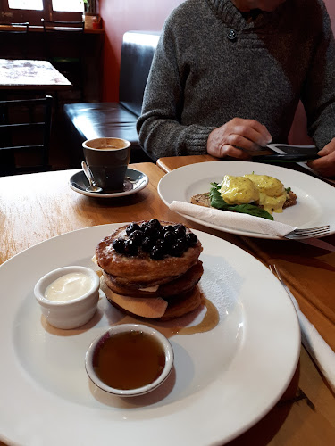 Cafe Berne - Pukekohe