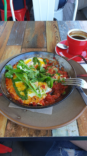 Comentarii opinii despre Pinot Junction -Lakeside Cafe